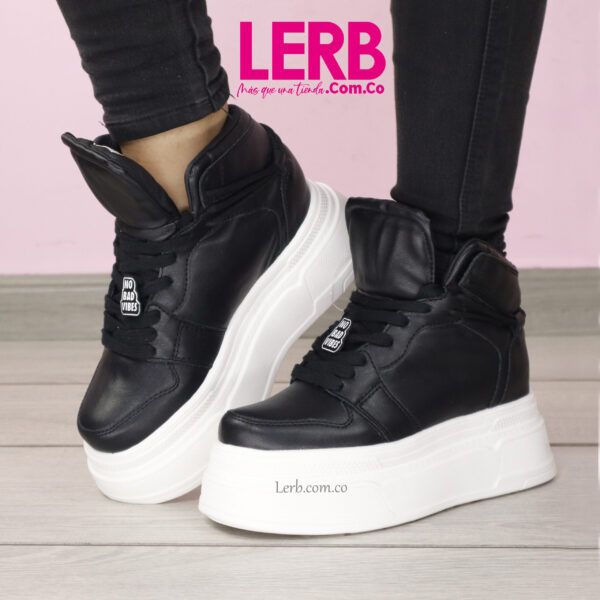 TENI BOTA VIVI NEGRO - Imagen 2