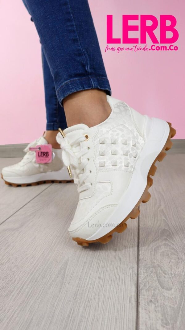Tenis - Zapatillas en tendencia.