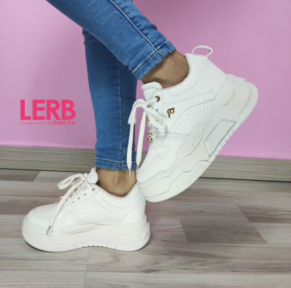 TENIS TOUS CREMA