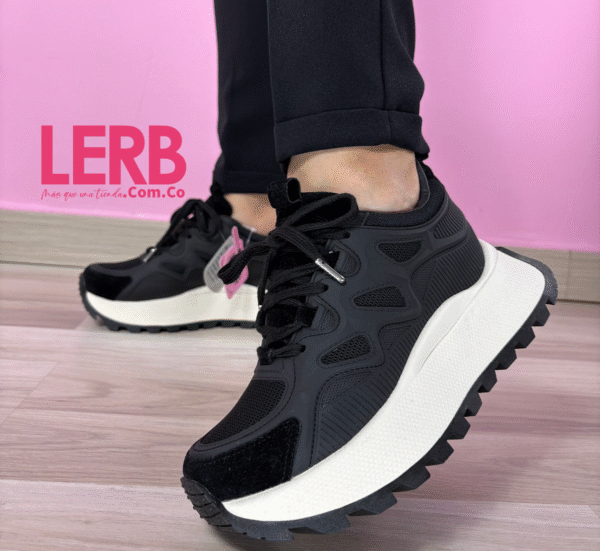 TENIS CONDOR NEGRO