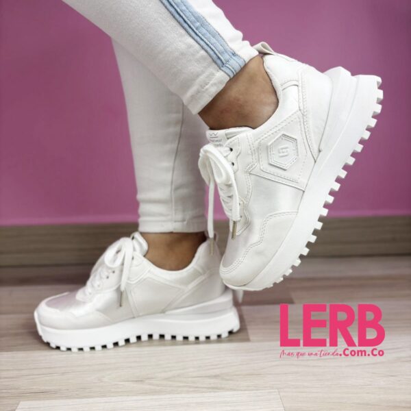 TENIS LINDA BLANCOS
