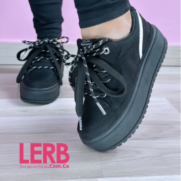 TENIS VANY NEGRO