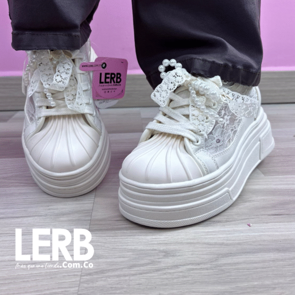 TENIS TENDER COQUETTE CREMA