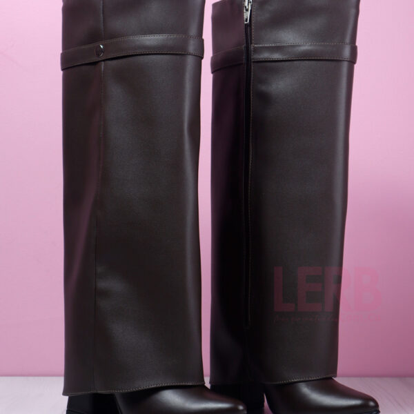 BOTAS HILTON VINO TINTO 2 EN 1