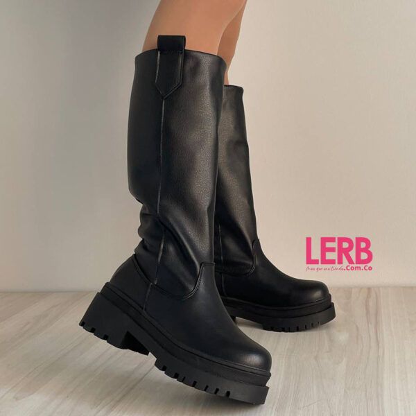 BOTAS ZENDAYA NEGRO
