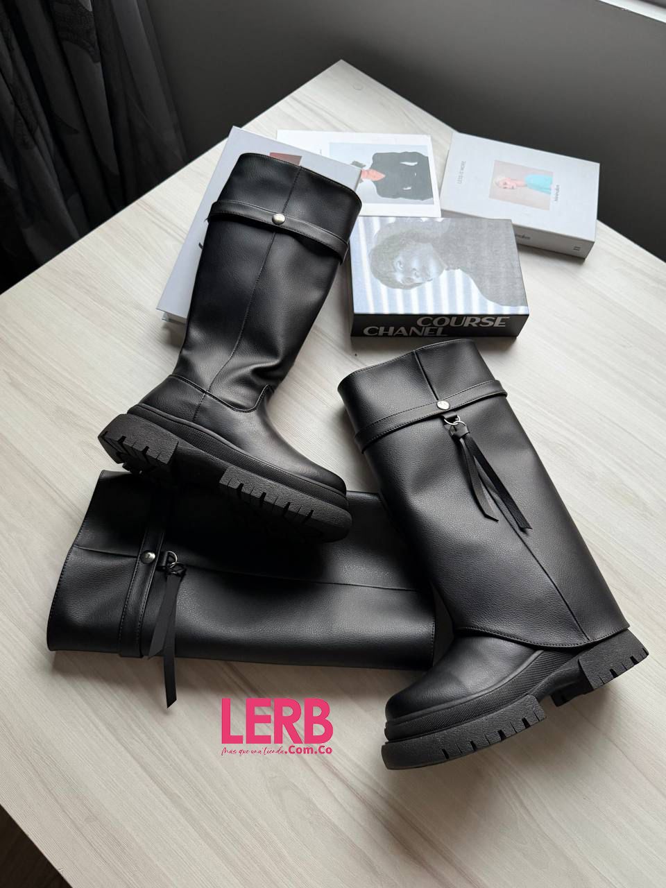 BOTAS ATHENA 2 EN 1 NEGRAS - Imagen 4